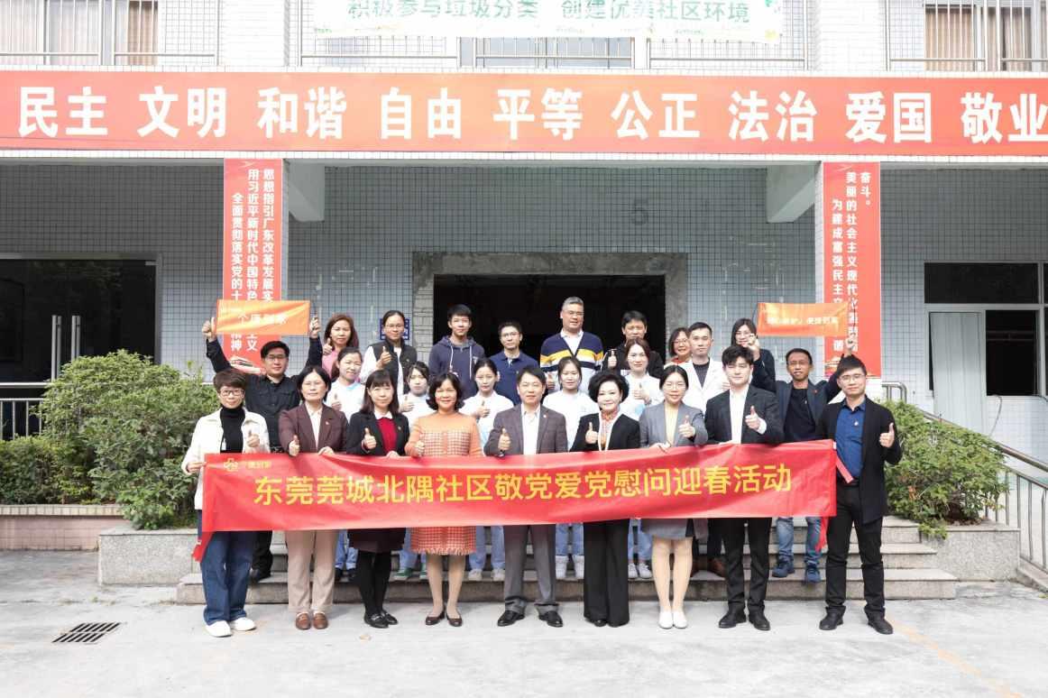 突击英雄